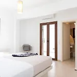 Apartment Depis Place And